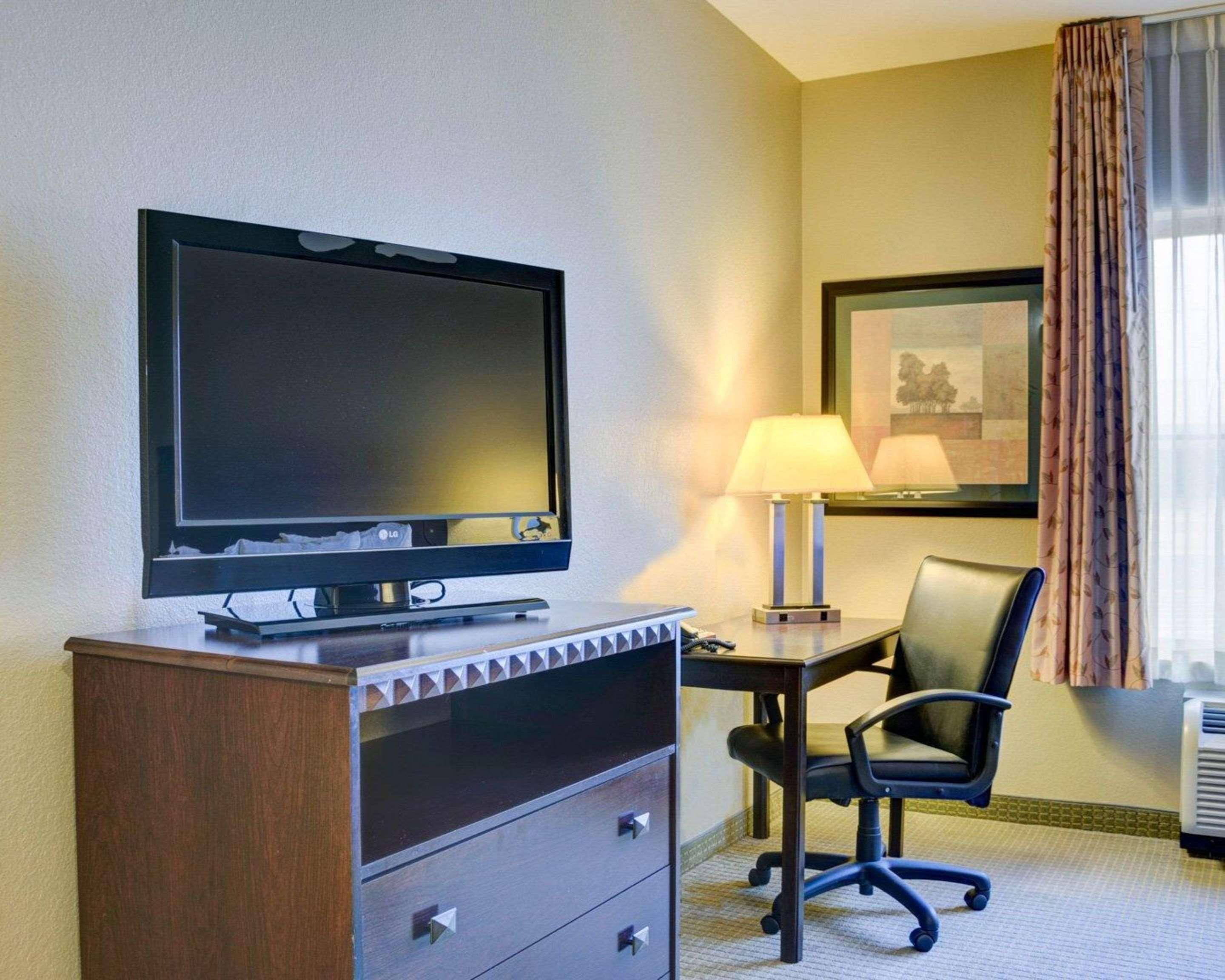 Comfort Inn & Suites Russellville I-40 מראה חיצוני תמונה