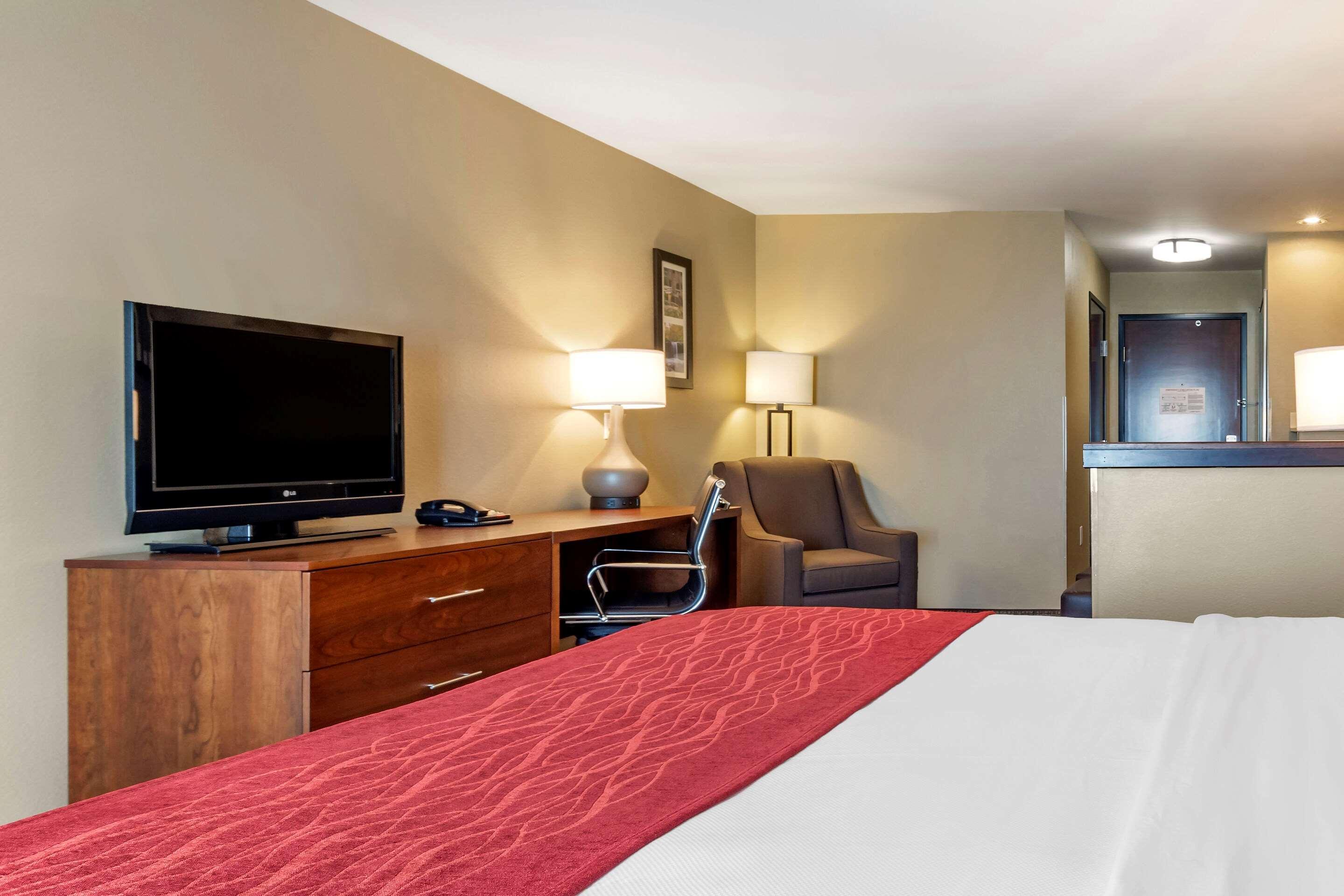 Comfort Inn & Suites Russellville I-40 מראה חיצוני תמונה