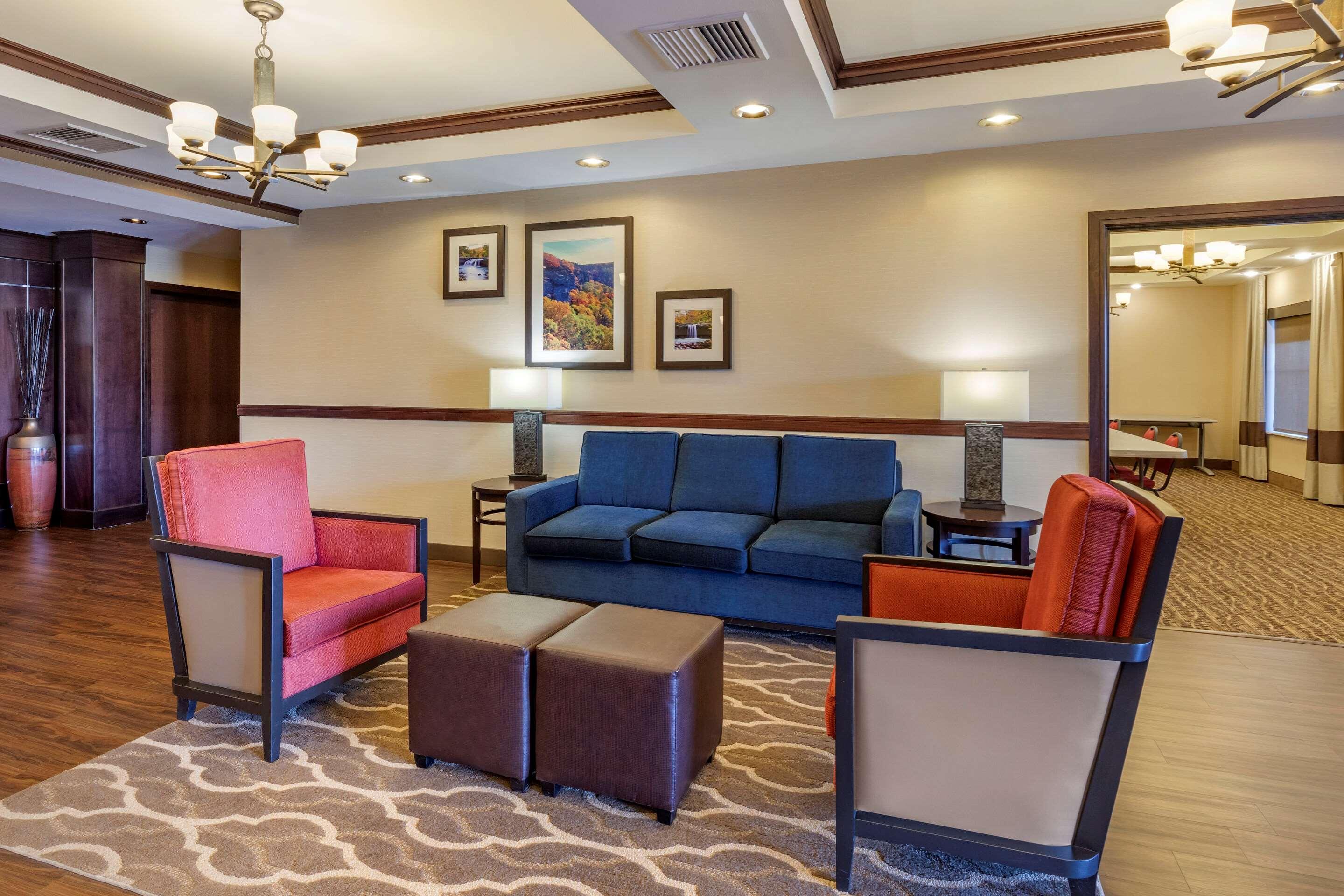 Comfort Inn & Suites Russellville I-40 מראה חיצוני תמונה
