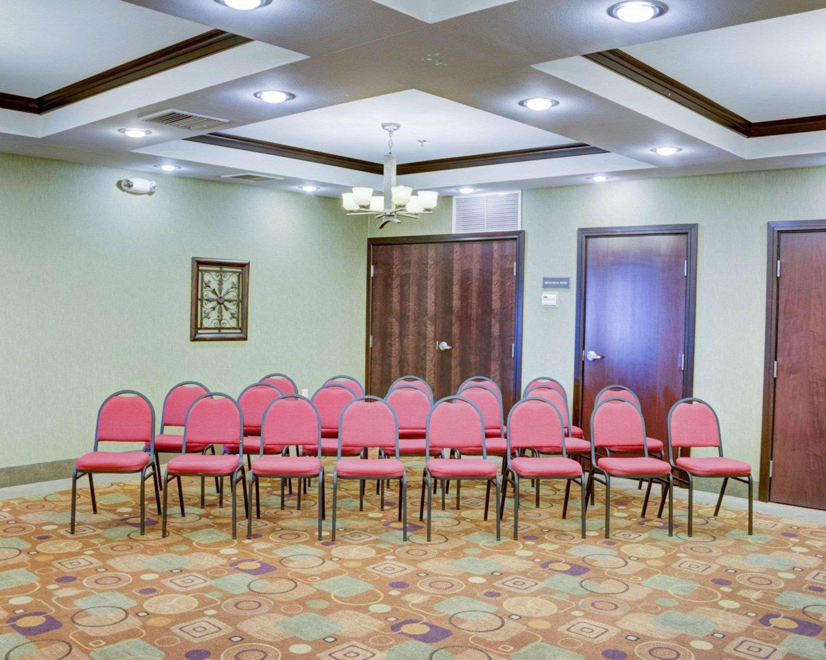 Comfort Inn & Suites Russellville I-40 מראה חיצוני תמונה