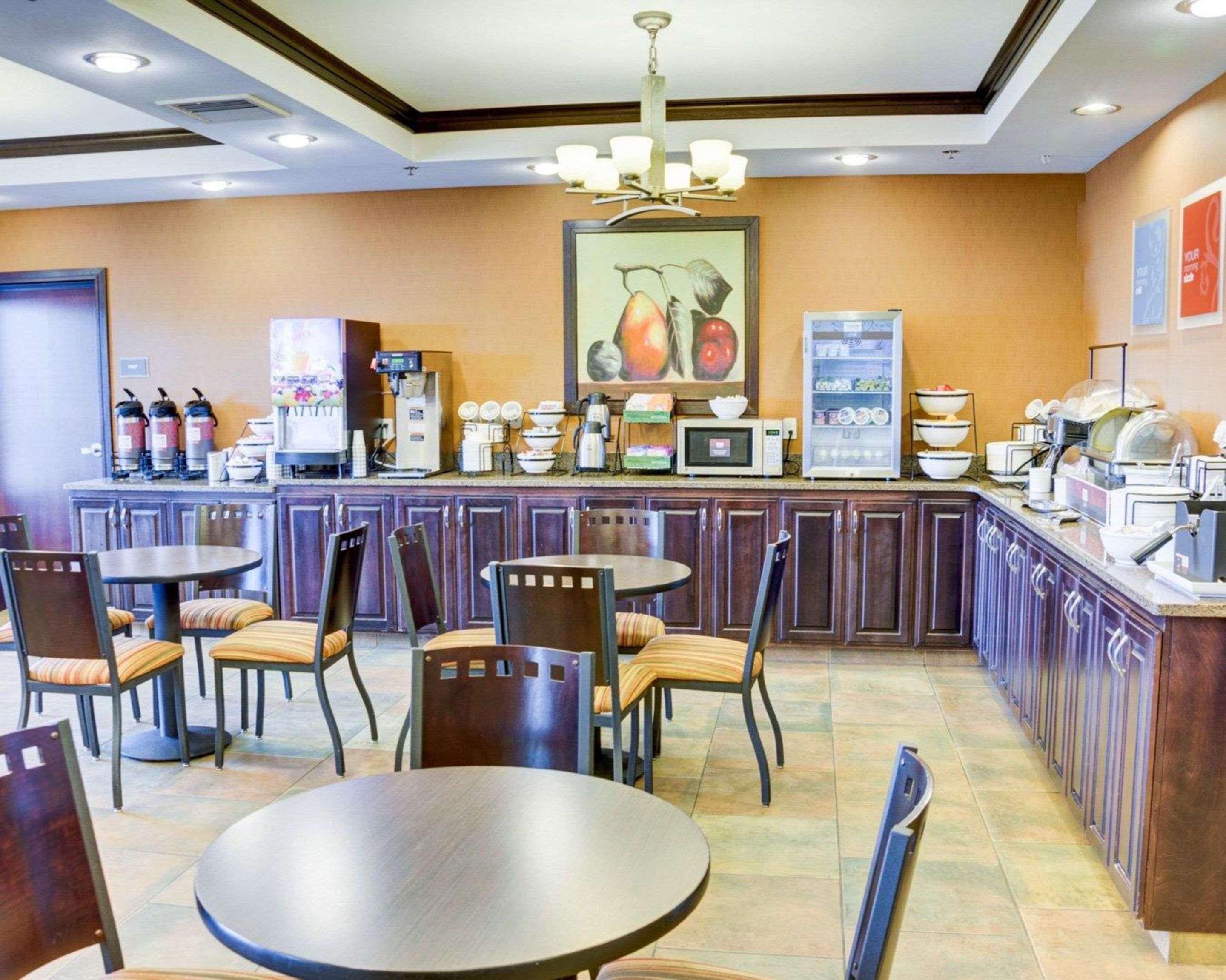 Comfort Inn & Suites Russellville I-40 מראה חיצוני תמונה