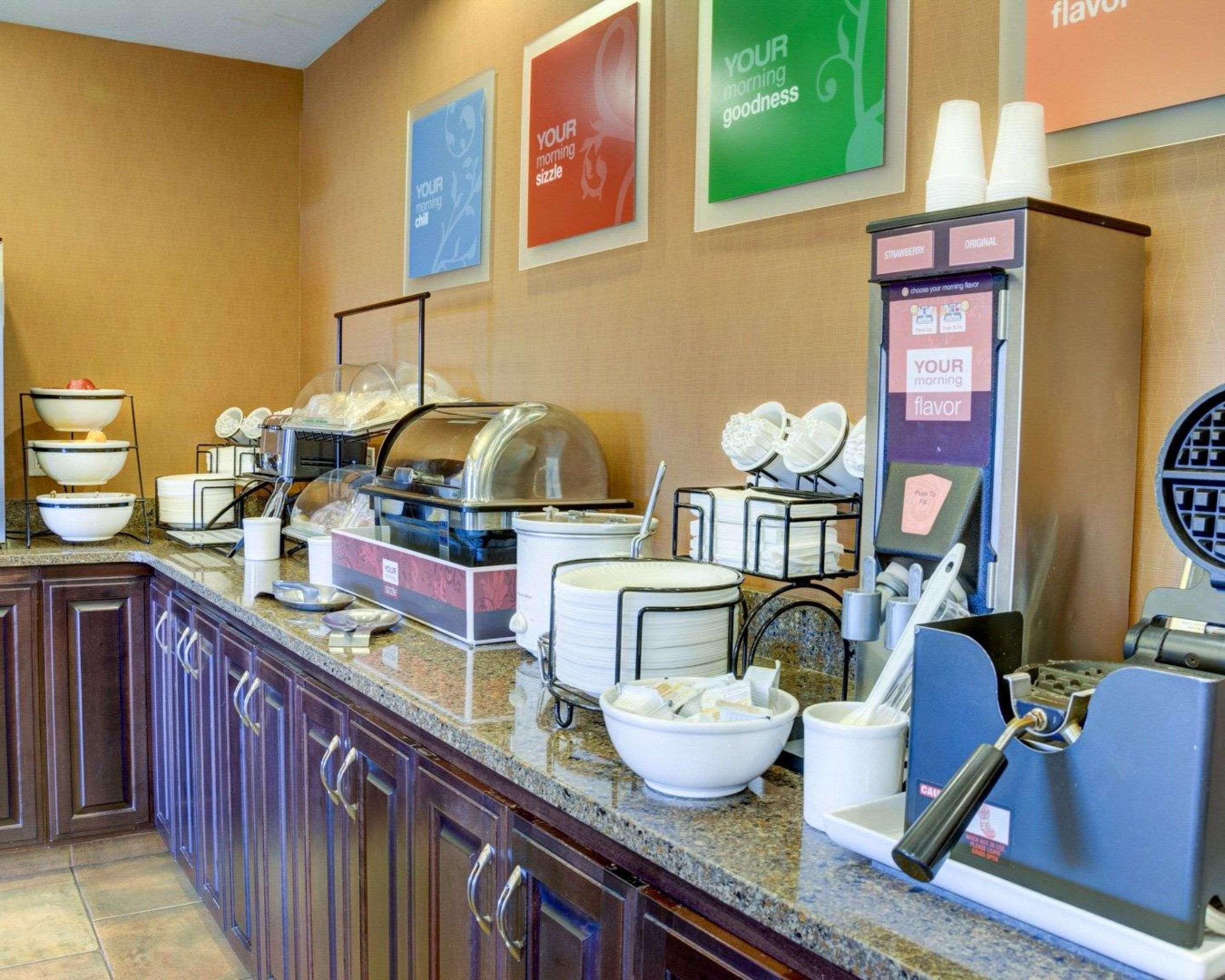 Comfort Inn & Suites Russellville I-40 מראה חיצוני תמונה